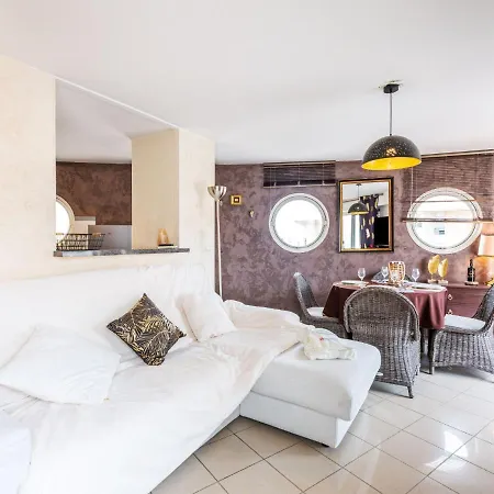 Le Nadir-4 By Interhome Fréjus