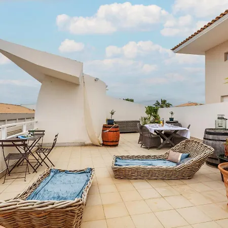 Le Nadir-4 By Interhome Fréjus