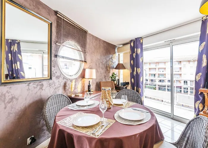 Le Nadir-4 By Interhome Fréjus