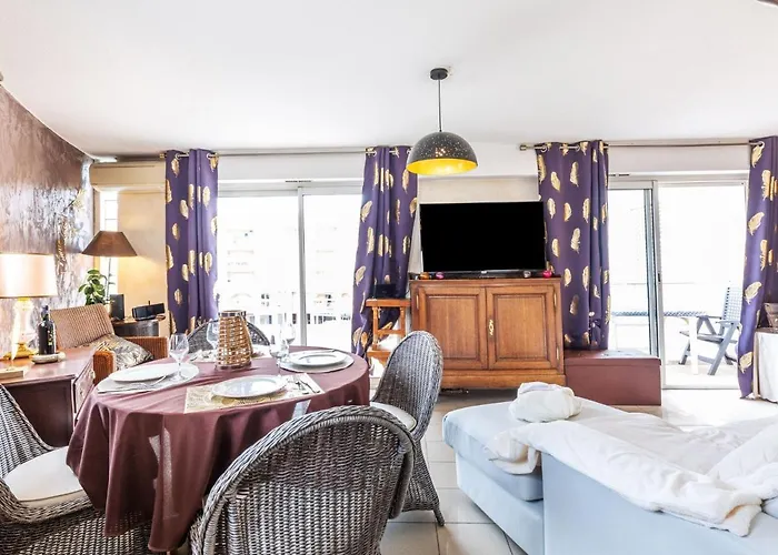 Le Nadir-4 By Interhome Fréjus