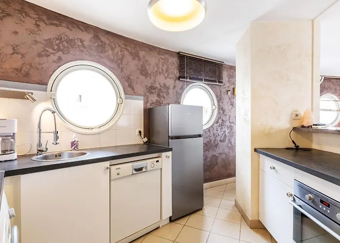 Le Nadir-4 By Interhome Appartement